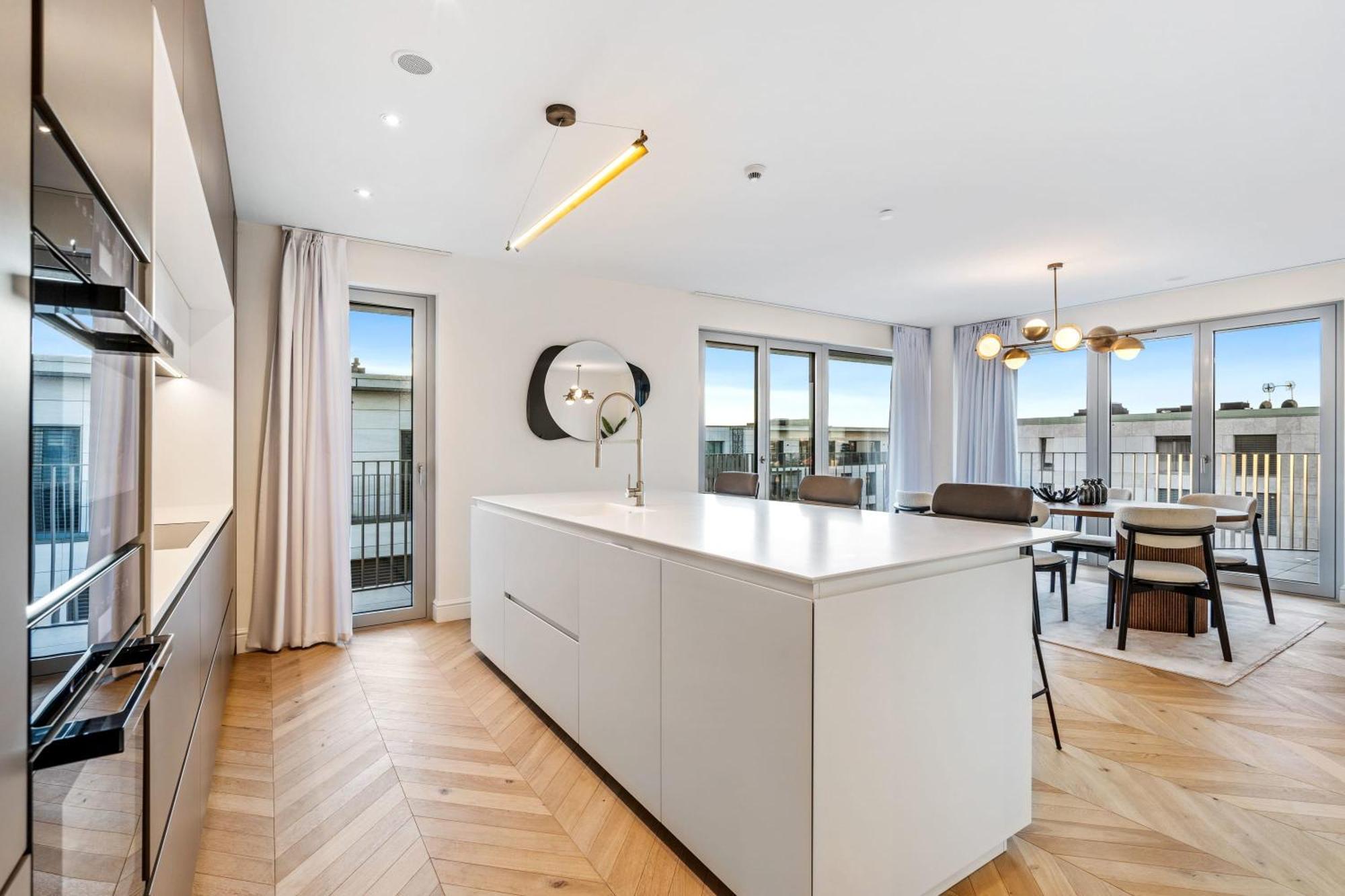 Appartamento Luxurious 3br Apt With Jacuzzi In Central Lux *