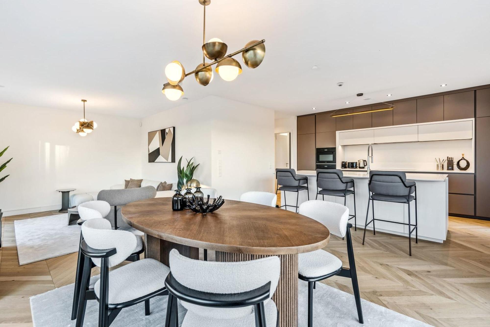 Luxurious 3br Apt With Jacuzzi In Central Lux Lussemburgo